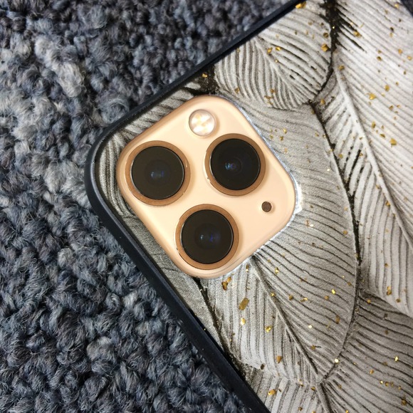 iPhone 7/8 Case Grey Feather Print Cover - Picture 3 of 11